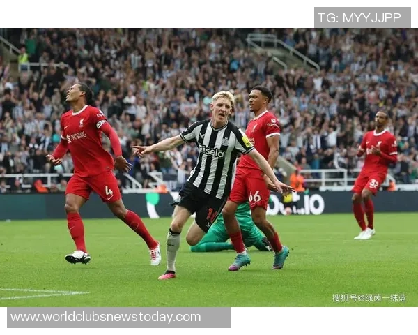 努涅斯在赛场上的精彩表现如何影响球队战术与未来发展